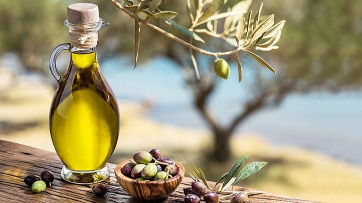 زيت الزيتون - عشرة أطعمة أساسية تخفض من ضغط الدم - Olive oil - 10 hypertension foods 